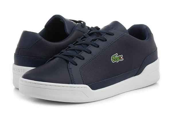 TOP 9 đôi giày nam chất lừ hợp đi chơi Tết giá dưới 3 triệu 17