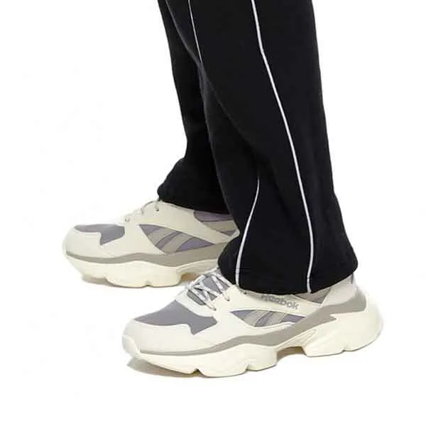 Top 11 đôi giày Reebok cho nam, nữ đi êm chân được mua nhiều - 13