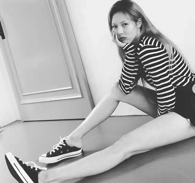 Top 10 đôi giày thể thao đạp gót trendy từ các hãng nổi tiếng hiện nay