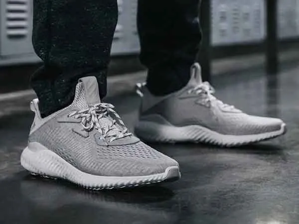 11+ tips khử mùi hôi giày Adidas hiệu quả nhanh - bảo vệ giày được nhiều khách hàng yêu thích - 6