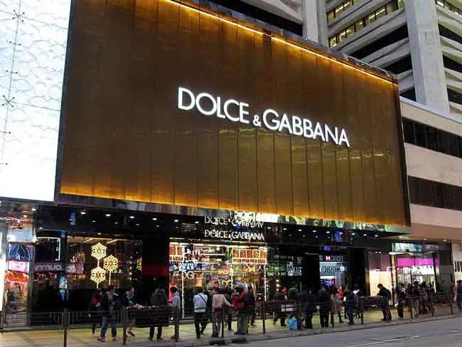 Lịch sử ra đời và phát triển của thương hiệu Dolce & Gabbana đắt giá