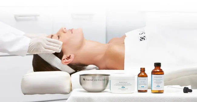 Top 15 mỹ phẩm SkinCeuticals dưỡng da được nhiều khách hàng yêu thích nên dùng