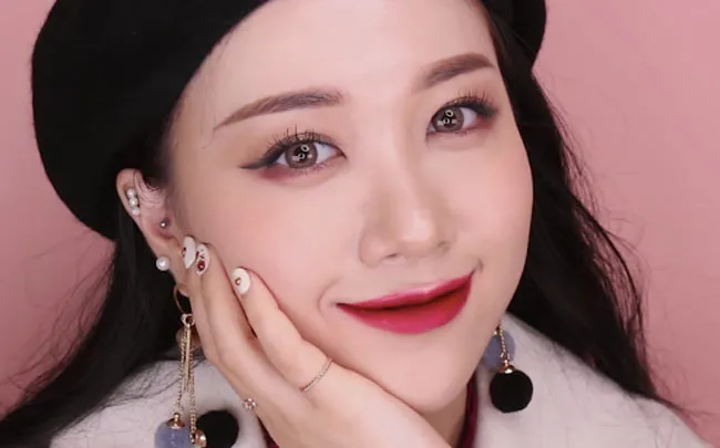 Mua son đỏ mận của hãng nào vô cùng đẹp? Top 5 thỏi son nổi tiếng được yêu thích - 2