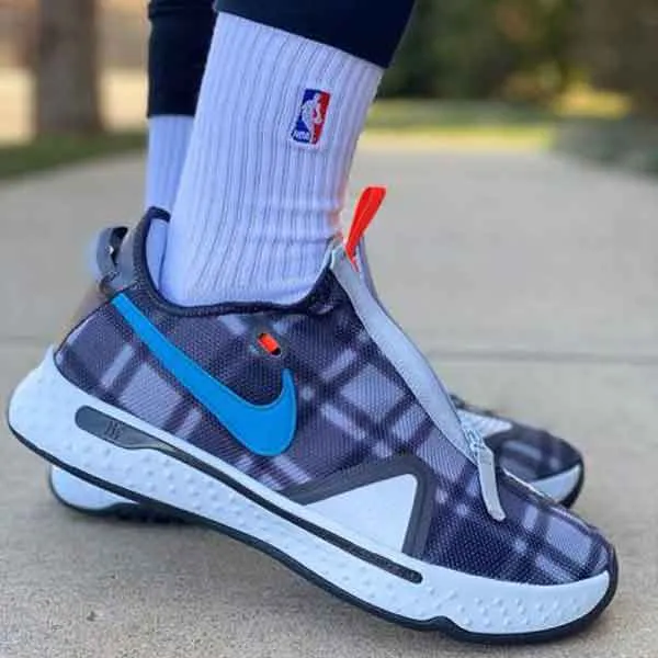 15+ đôi giày làm quà Valentine độc đáo cho lễ tình nhân ngọt ngào - 6