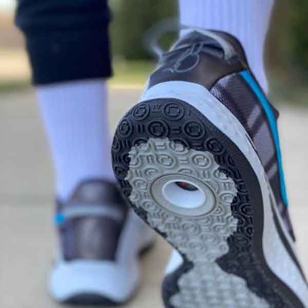 15+ đôi giày làm quà Valentine độc đáo cho lễ tình nhân ngọt ngào - 7