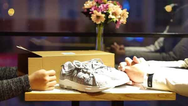 15+ đôi giày làm quà Valentine độc đáo cho lễ tình nhân ngọt ngào - 5