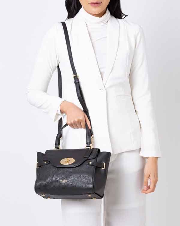 Review 5+ túi xách Coach đeo chéo cho nữ công sở vô cùng đẹp, giá dưới 6 triệu - 1