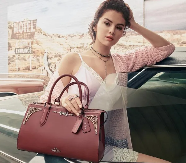 Review 5+ túi xách Coach đeo chéo cho nữ công sở vô cùng đẹp, giá dưới 6 triệu - 4