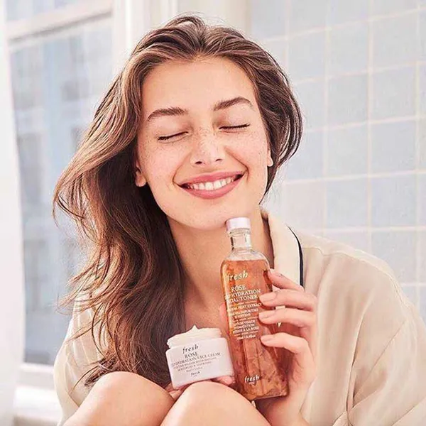 Hydration là gì? Top 9 mỹ phẩm hydration chất lượng tốt cho da giá dưới 2 triệu