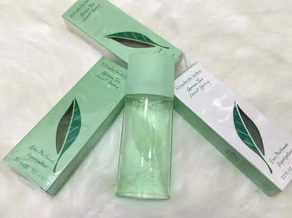 Top 17 chai nước hoa nữ tông hoa hợp dùng mùa hè, giá dưới 3 triệu