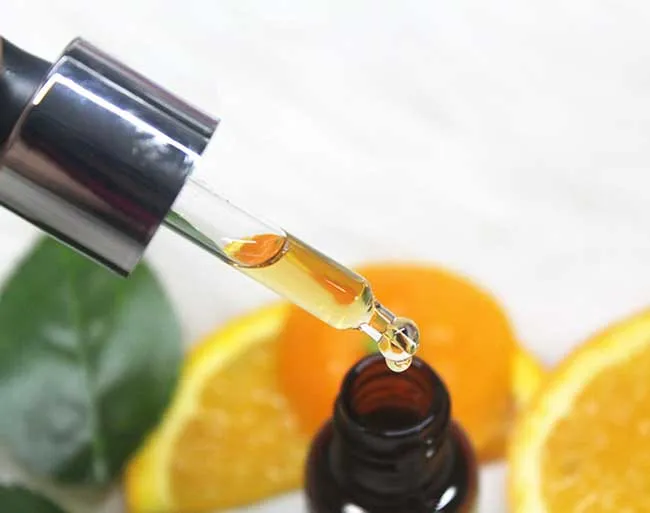 Review Top 10 serum vitamin C trị thâm nám dưỡng trắng da chất lượng tốt 2025 - 15