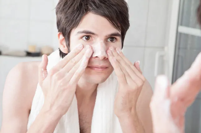 Top 10 sữa rửa mặt cho nam sạch sâu giảm dầu mụn chất lượng tốt