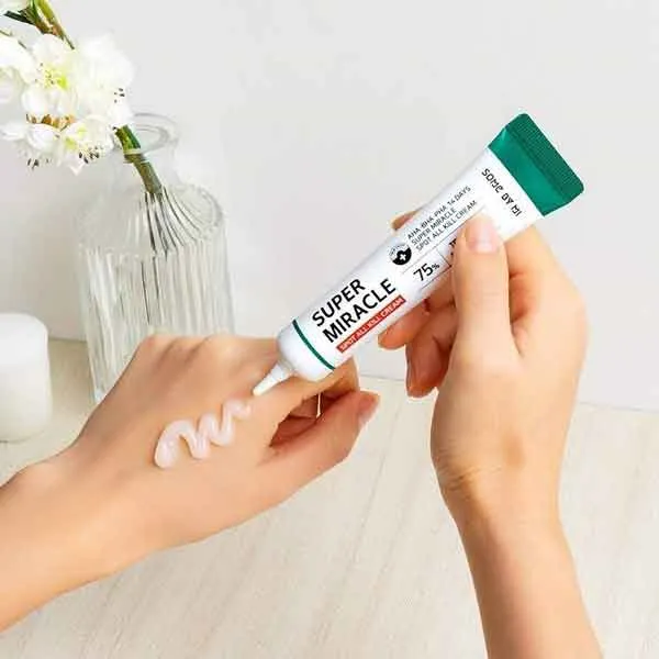 Mụn ẩn là gì? Review 7 sản phẩm hỗ trợ làm sạch mụn ẩn tại nhà rất triệt để