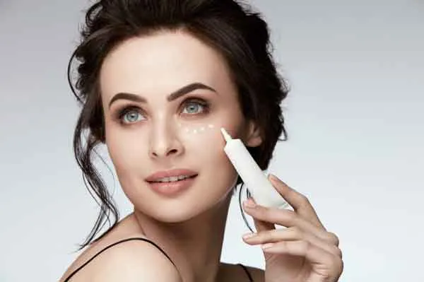 Top 9 sản phẩm trị quầng thâm mắt lâu năm, hiệu quả nhanh giá giá ưu đãi - 3