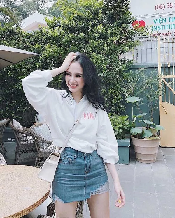 Áo oversize là gì? Cách mix đồ với áo oversize nữ vô cùng đẹp