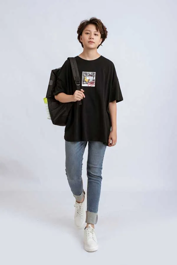 Áo oversize là gì? Cách mix đồ với áo oversize nữ vô cùng đẹp