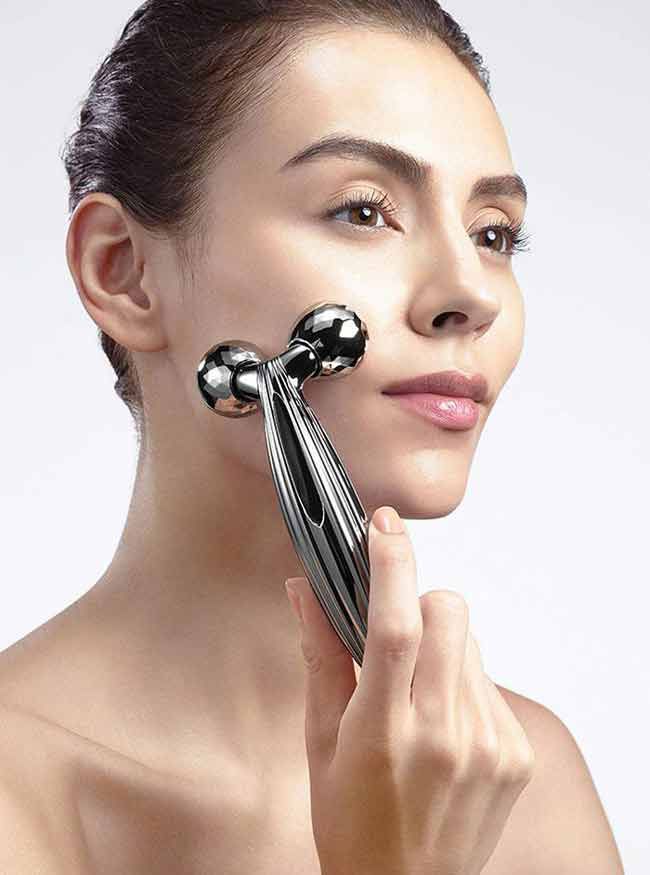 Hướng dẫn cách massage da mặt chống nhăn và chảy xệ hiệu quả tại nhà
