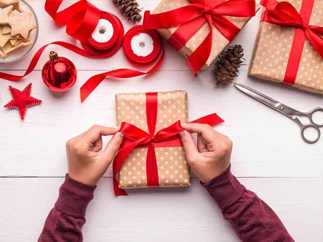 Gói quà miễn phí –Dịch vụ tặng quà khi mua hàng tại Vua Hàng Hiệu - 1