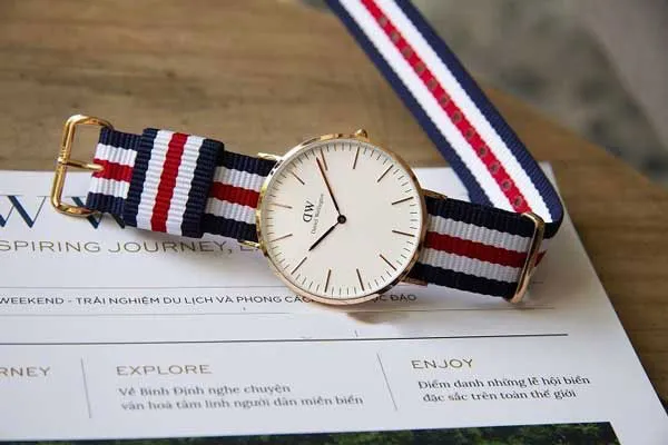 Top 13 đồng hồ đeo tay cho học sinh, sinh viên nam - nữ siêu bền giá tốt