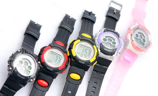 Top 13 đồng hồ đeo tay cho học sinh, sinh viên nam - nữ siêu bền giá tốt
