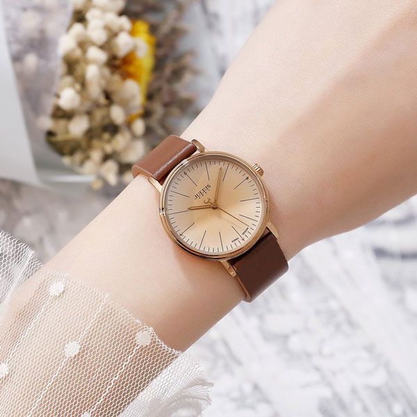 Top 13 đồng hồ đeo tay cho học sinh, sinh viên nam - nữ siêu bền giá tốt
