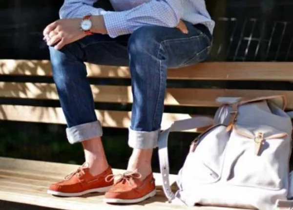 Top 12+ đôi giày nam đi mùa hè thoáng mát, mẫu trendy năm 2025