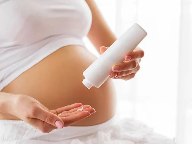 Top 11 kem chống nắng cho bà bầu thân thiện với làn da, nhiều đánh giá tốt