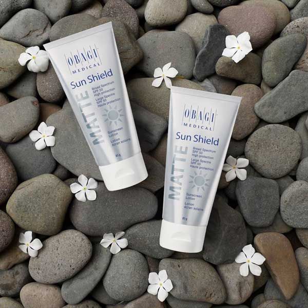 Top 13 kem chống nắng SPF 50 bảo vệ da tốt được tìm mua nhiều
