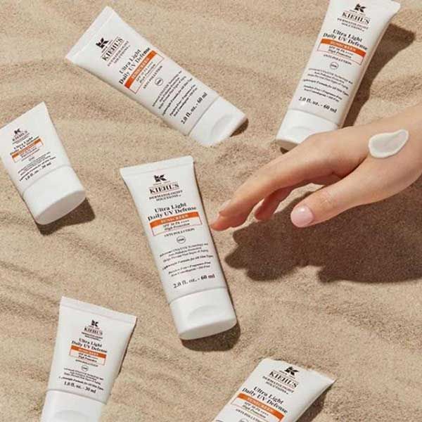 Top 13 kem chống nắng SPF 50 bảo vệ da tốt được tìm mua nhiều