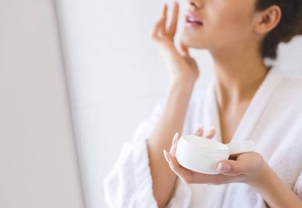 Khi nào nên dùng kem chống lão hóa? Top 10 kem trẻ hóa được nhiều khách hàng yêu thích hiện nay