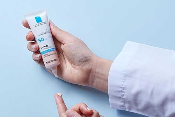 Mỹ phẩm La Roche Posay có tốt không? Review chi tiết 8 sản phẩm chất lượng tốt