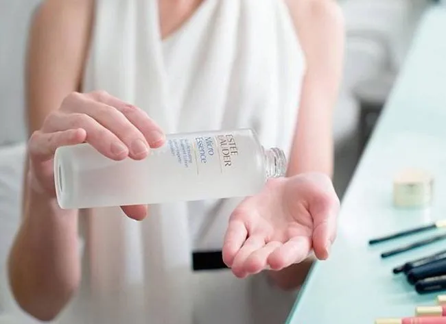 Review 7 loại serum Estée Lauder chất lượng tốt chống lão hóa và săn chắc da