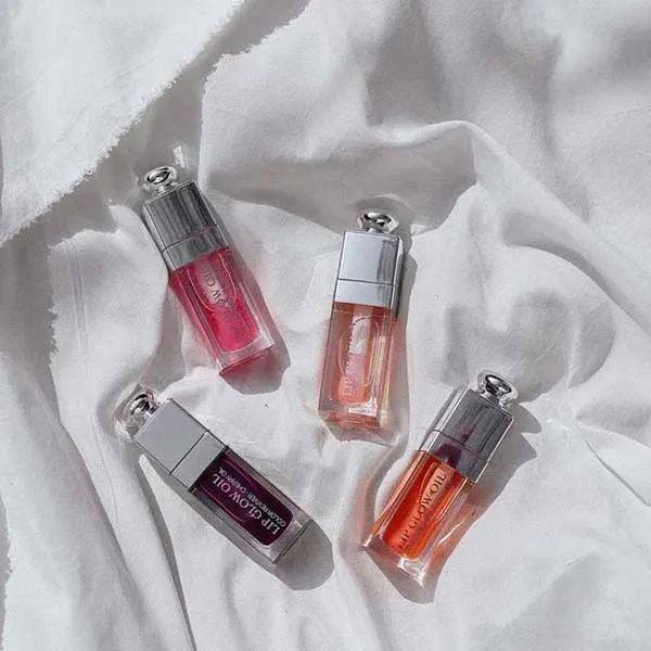 Top 9 thỏi son cho môi khô giá dưới 2 triệu dùng tốt cho mùa hè - 11