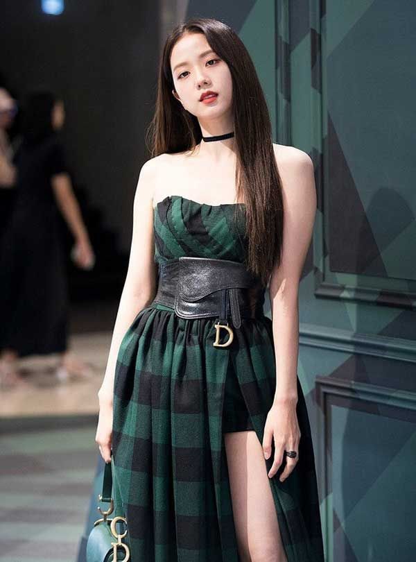 Thương hiệu Dior là của nước nào? Tại sao lại nổi tiếng đến vậy?