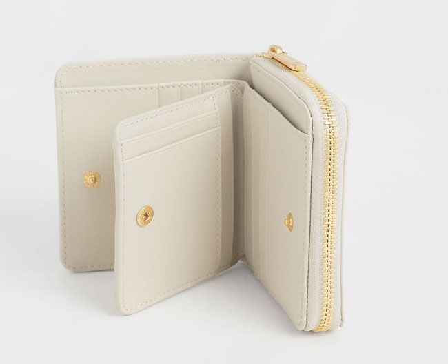 Có nên mua ví Charles & Keith? 10 mẫu ví Charles & Keith chính hãng trendy - 8