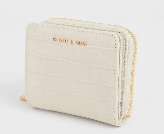Có nên mua ví Charles & Keith? 10 mẫu ví Charles & Keith chính hãng trendy - 7