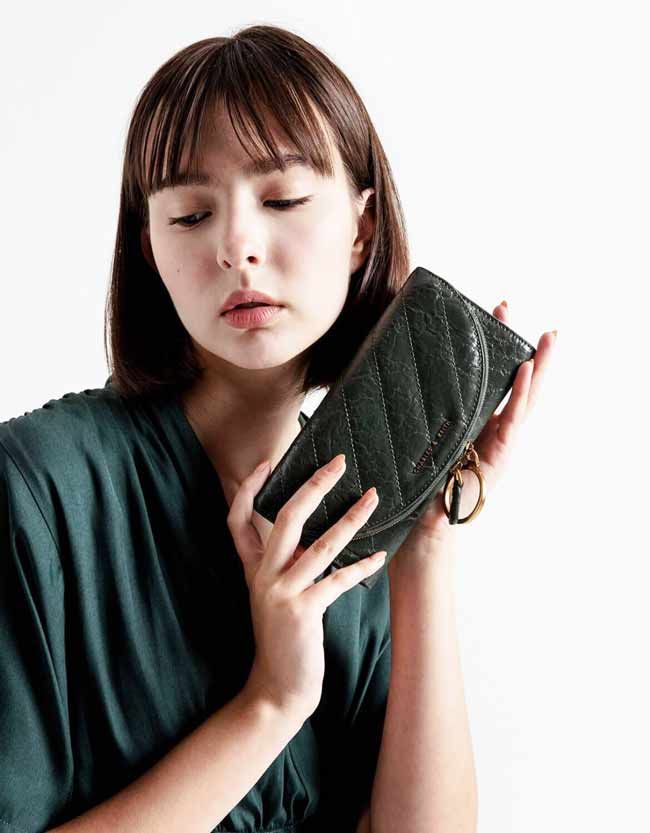 Có nên mua ví Charles & Keith? 10 mẫu ví Charles & Keith chính hãng trendy - 4