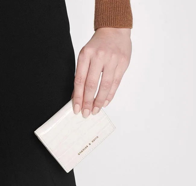 Có nên mua ví Charles & Keith? 10 mẫu ví Charles & Keith chính hãng trendy - 10