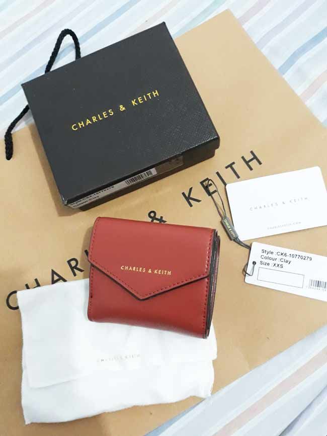 Có nên mua ví Charles & Keith? 10 mẫu ví Charles & Keith chính hãng trendy - 5