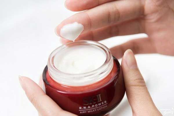 Cách chăm sóc da hỗn hợp thiên dầu và 7 kem dưỡng cho da hỗn hợp thiên dầu được nhiều khách hàng yêu thích