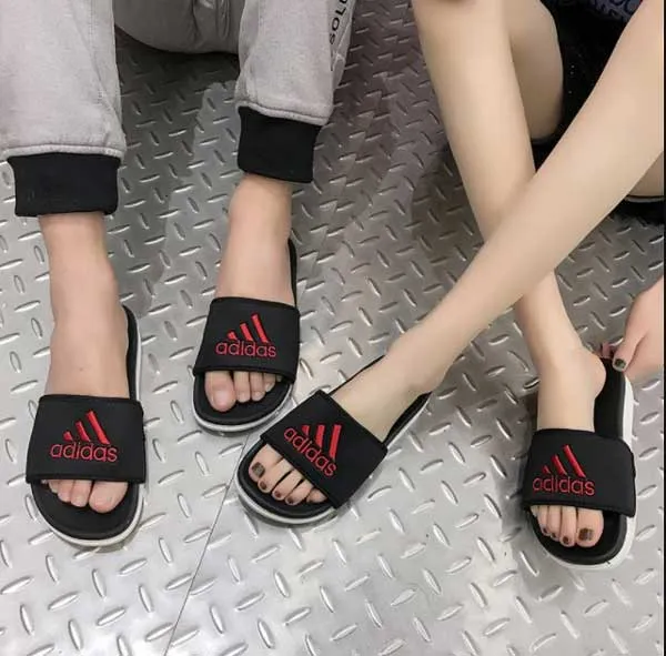 Top 30 dép quai ngang Adidas chính hãng và 5 cách phân biệt thật - giả