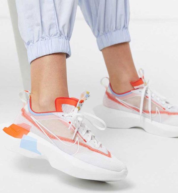 Top 15 đôi giày Nike nữ hàng hiệu màu trắng của Mỹ bán chạy