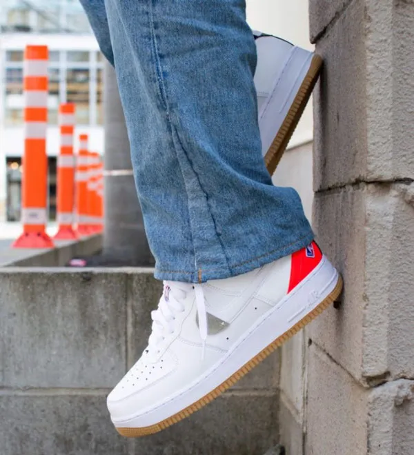 Top 15 đôi giày Nike nữ hàng hiệu màu trắng của Mỹ bán chạy