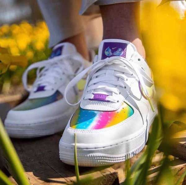 Top 15 đôi giày Nike nữ hàng hiệu màu trắng của Mỹ bán chạy