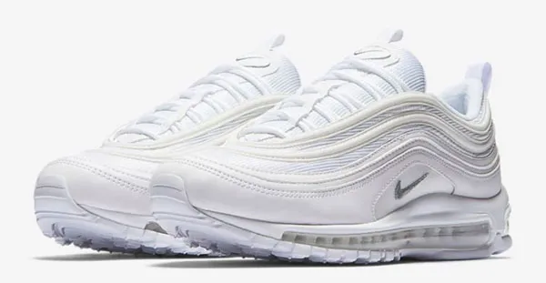 Top 15 đôi giày Nike nữ hàng hiệu màu trắng của Mỹ bán chạy