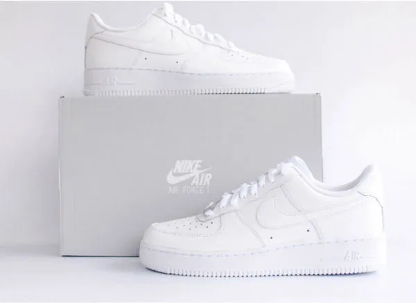 Top 15 đôi giày Nike nữ hàng hiệu màu trắng của Mỹ bán chạy