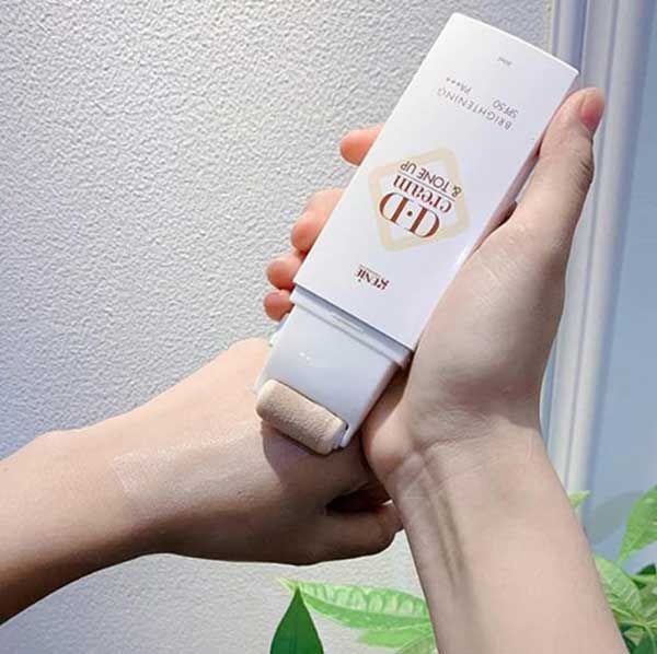 Review 9+ kem chống nắng đi biển bảo vệ da tối ưu được nhiều khách hàng yêu thích hiện nay