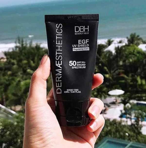 Review 9+ kem chống nắng đi biển bảo vệ da tối ưu được nhiều khách hàng yêu thích hiện nay