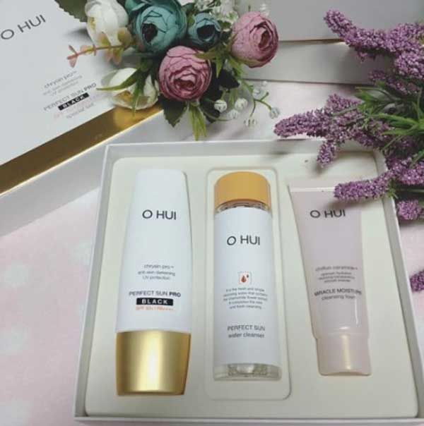 Review 9+ kem chống nắng đi biển bảo vệ da tối ưu được nhiều khách hàng yêu thích hiện nay