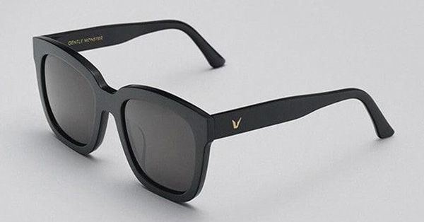 Top 13 kính mát Hàn Quốc đi biển bền đẹp mẫu trendy năm nay - 2